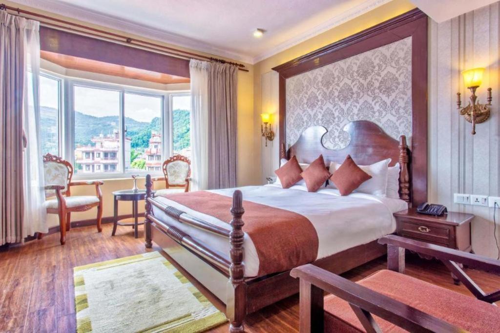 Da Yatra Courtyard Hotel & Resort Pokhara Bagian luar foto
