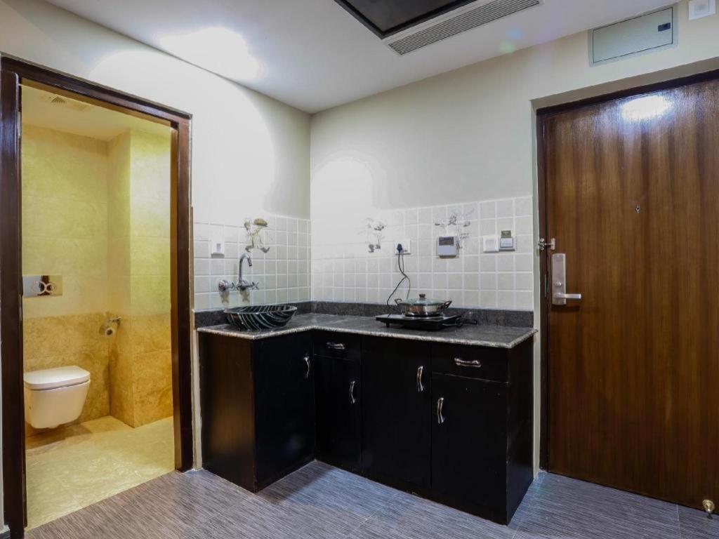 Da Yatra Courtyard Hotel & Resort Pokhara Bagian luar foto