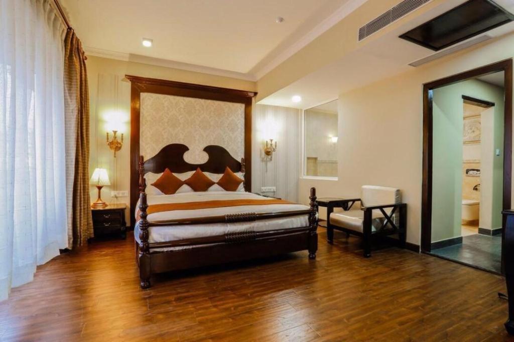 Da Yatra Courtyard Hotel & Resort Pokhara Bagian luar foto
