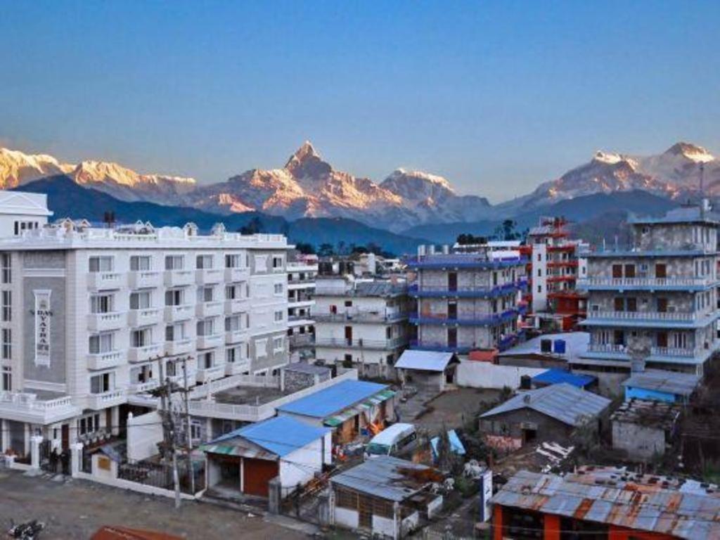 Da Yatra Courtyard Hotel & Resort Pokhara Bagian luar foto